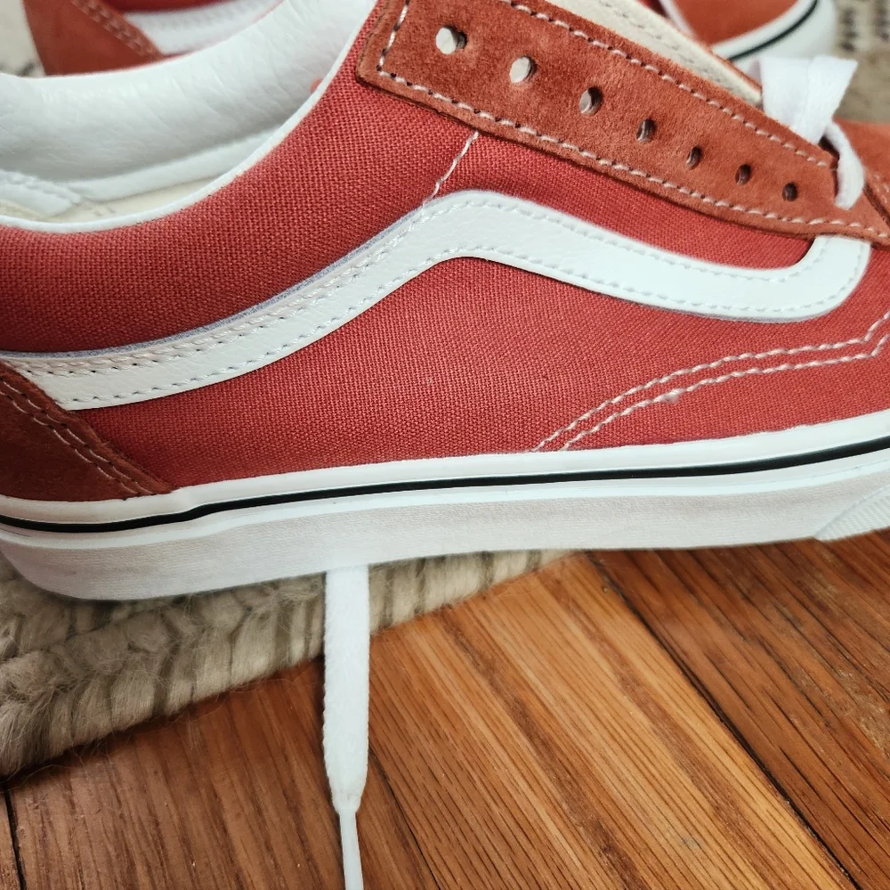 Vans burnt orange/white tie up